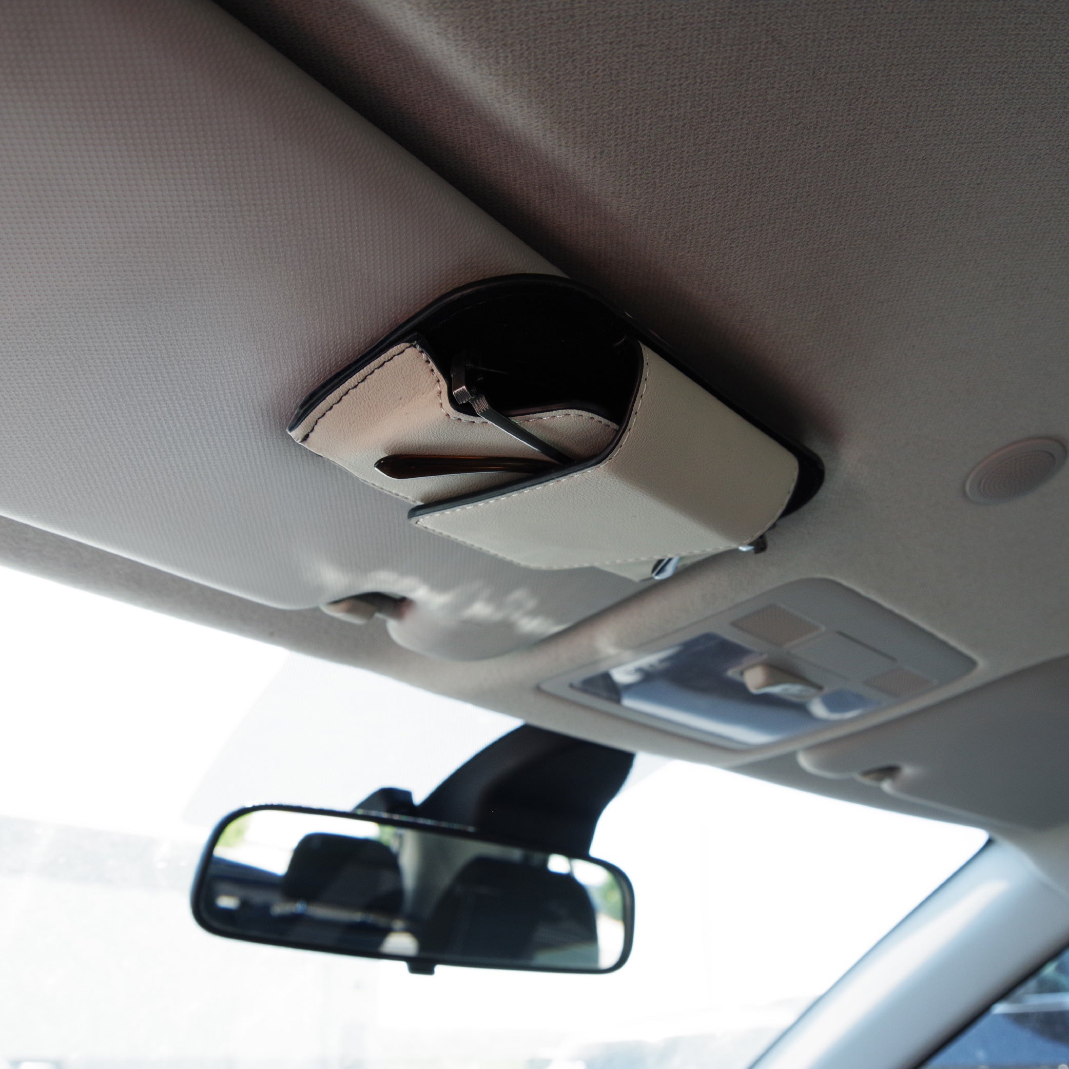 Large magnetic car sunglass case